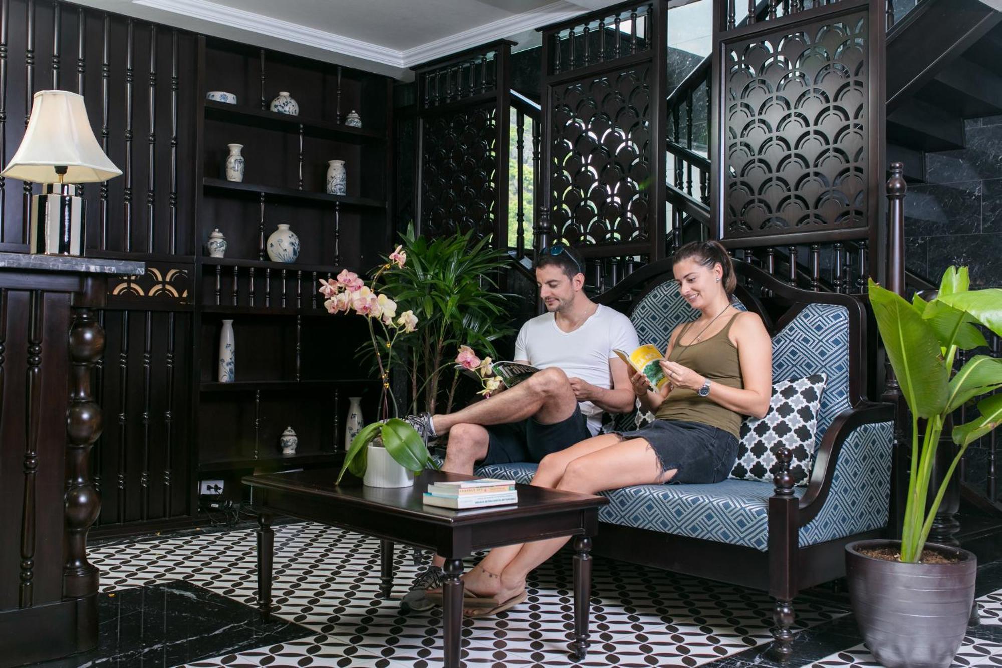 Genesis Luxury Regal Cruises Hotel Ha Long Bagian luar foto