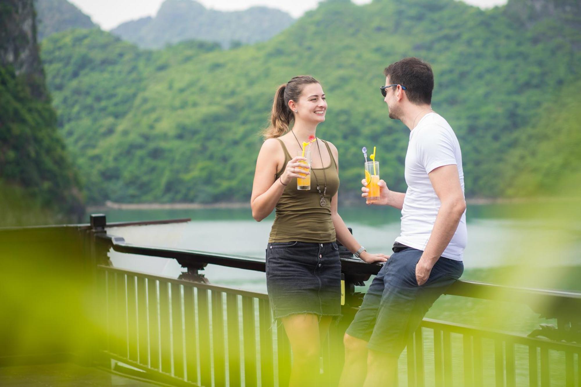 Genesis Luxury Regal Cruises Hotel Ha Long Bagian luar foto