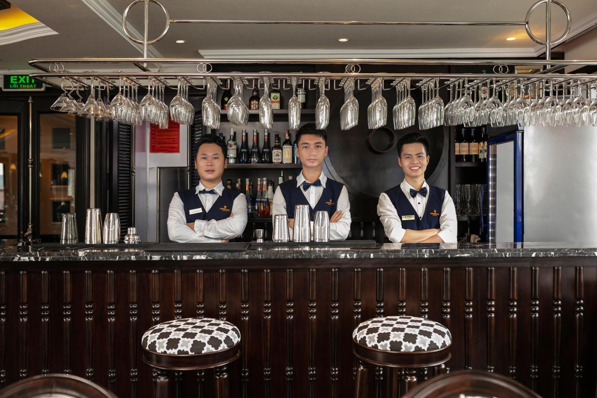 Genesis Luxury Regal Cruises Hotel Ha Long Bagian luar foto